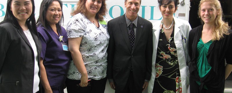 Herb Schultz, Regional Director, HHS, visits the Breathmobile